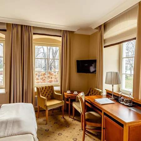 Hotel Zamek Topacz